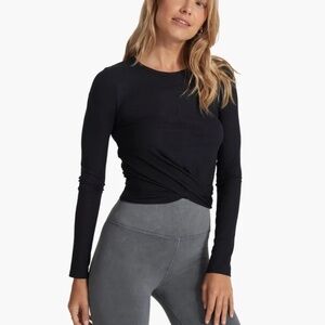 Vuori Long Sleeve Cove Twist Tee black small crop